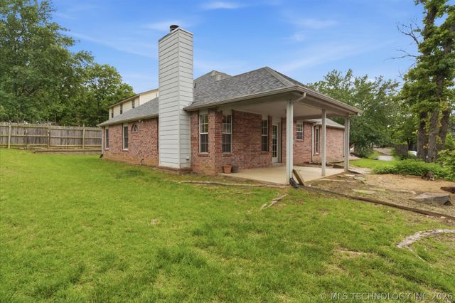 3731 S 74th West Place, Tulsa, OK 74107