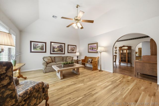 3731 S 74th West Place, Tulsa, OK 74107