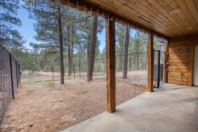 1420 E Meadow View Place, Show Low, AZ 85901