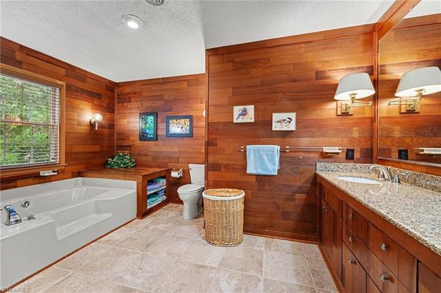 508 O'Neill Drive, Jamestown, NC 27282