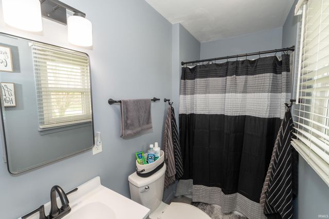 22835 Gilford Court, Elkhart, IN 46514