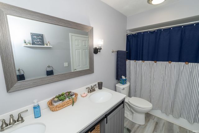 22835 Gilford Court, Elkhart, IN 46514