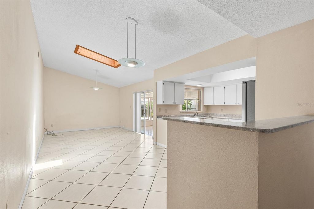 Image 13 of property listing at 8971 ANGELICA DRIVE, Orlando, FL 32836
