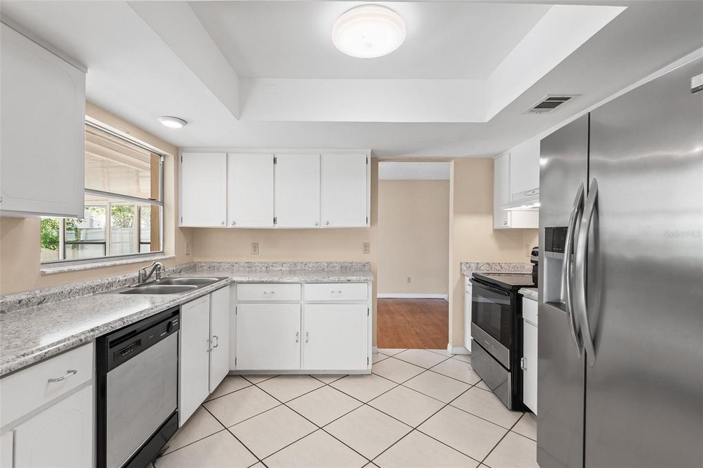Image 19 of property listing at 8971 ANGELICA DRIVE, Orlando, FL 32836
