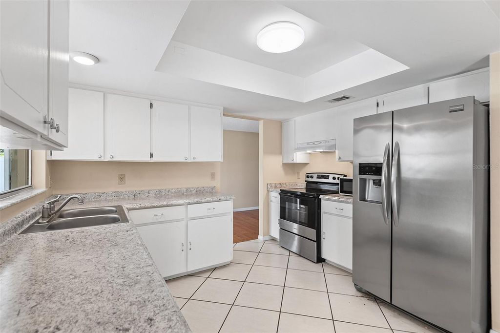 Image 20 of property listing at 8971 ANGELICA DRIVE, Orlando, FL 32836