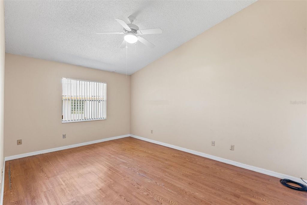 Image 22 of property listing at 8971 ANGELICA DRIVE, Orlando, FL 32836