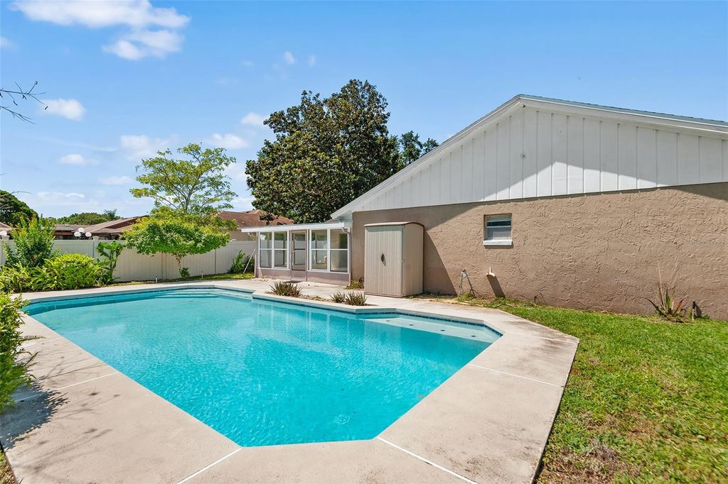 Image 35 of property listing at 8971 ANGELICA DRIVE, Orlando, FL 32836