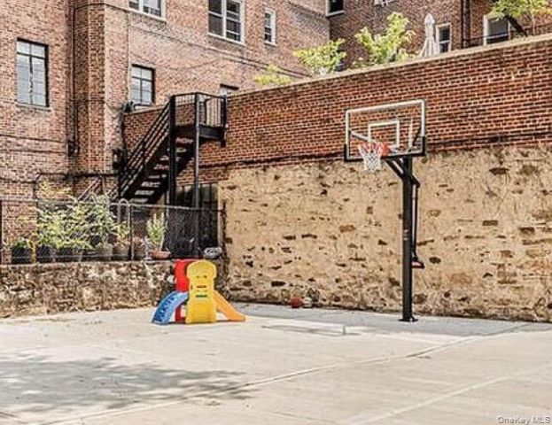 3636 Fieldston Road 3L, Bronx, NY 10463