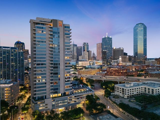 2200 Victory Avenue 1105, Dallas, TX 75219
