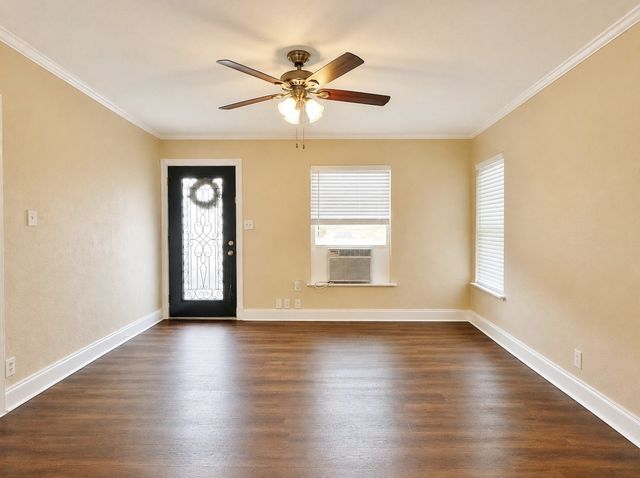 4236 Comanche Street, Fort Worth, TX 76119