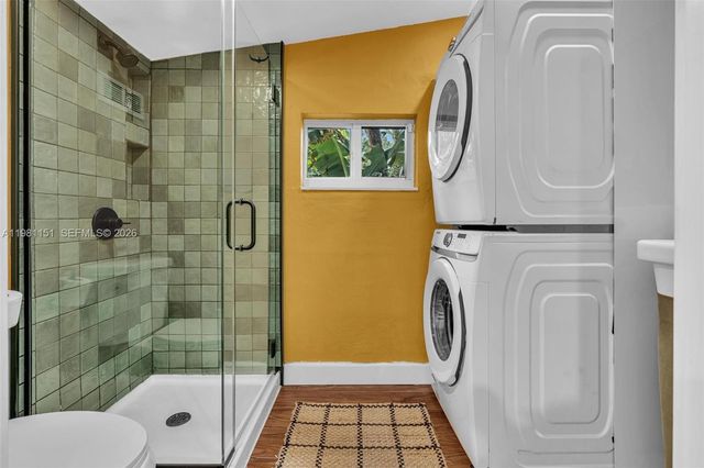 2431 Mayo St, Hollywood, FL 33020