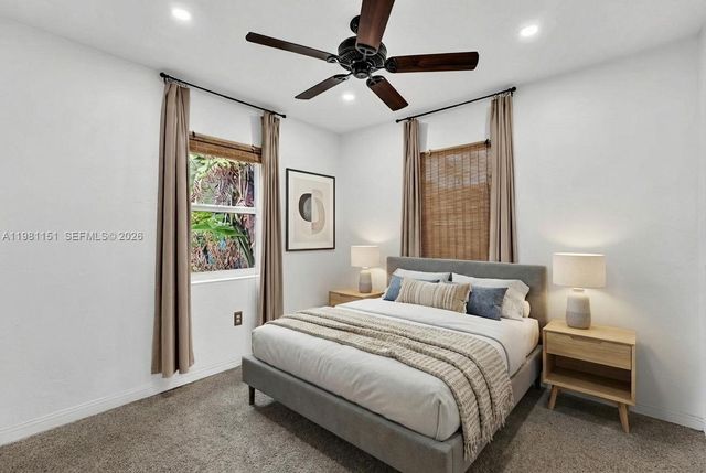 2431 Mayo St, Hollywood, FL 33020