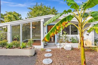 2431 Mayo St, Hollywood, FL 33020