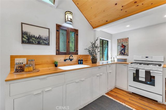 54039 Montgomery, Idyllwild, CA 92549