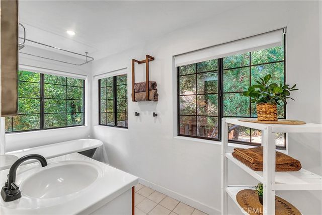 54039 Montgomery, Idyllwild, CA 92549