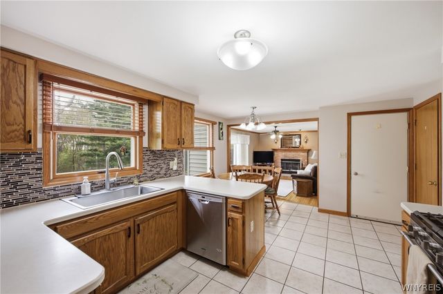 198 Barbados Drive, Cheektowaga, NY 14227