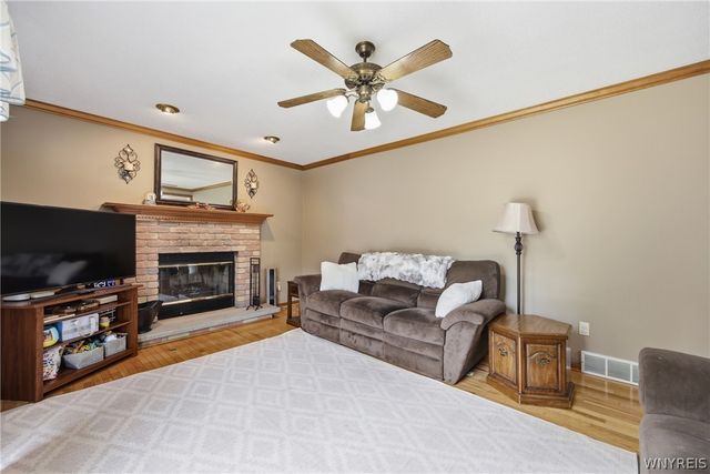 198 Barbados Drive, Cheektowaga, NY 14227