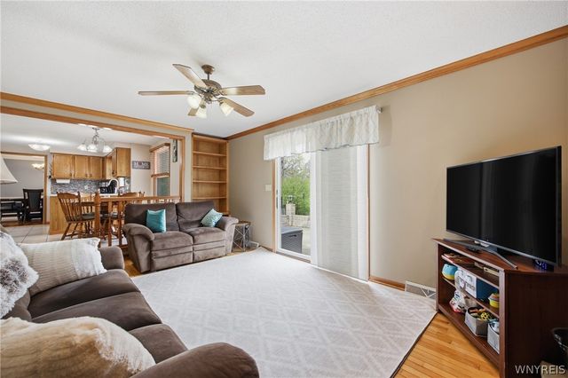 198 Barbados Drive, Cheektowaga, NY 14227