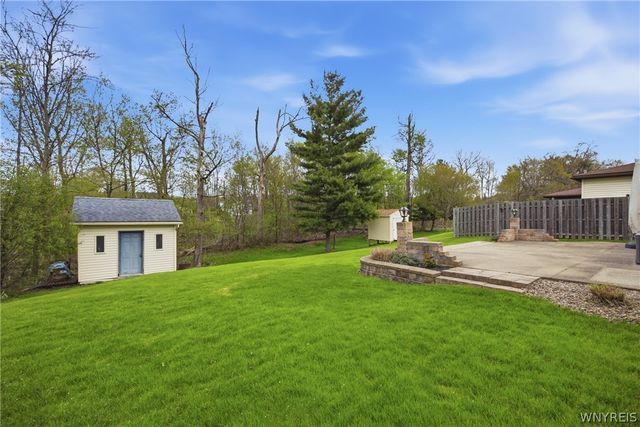 198 Barbados Drive, Cheektowaga, NY 14227