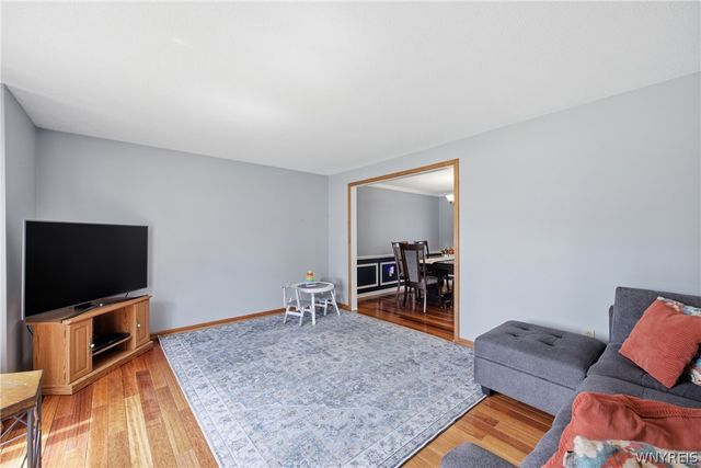 198 Barbados Drive, Cheektowaga, NY 14227