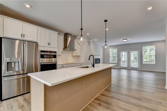 3052 Beacon Bend Crossing, Lawrenceville, GA 30043