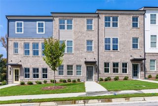 3052 Beacon Bend Crossing, Lawrenceville, GA 30043