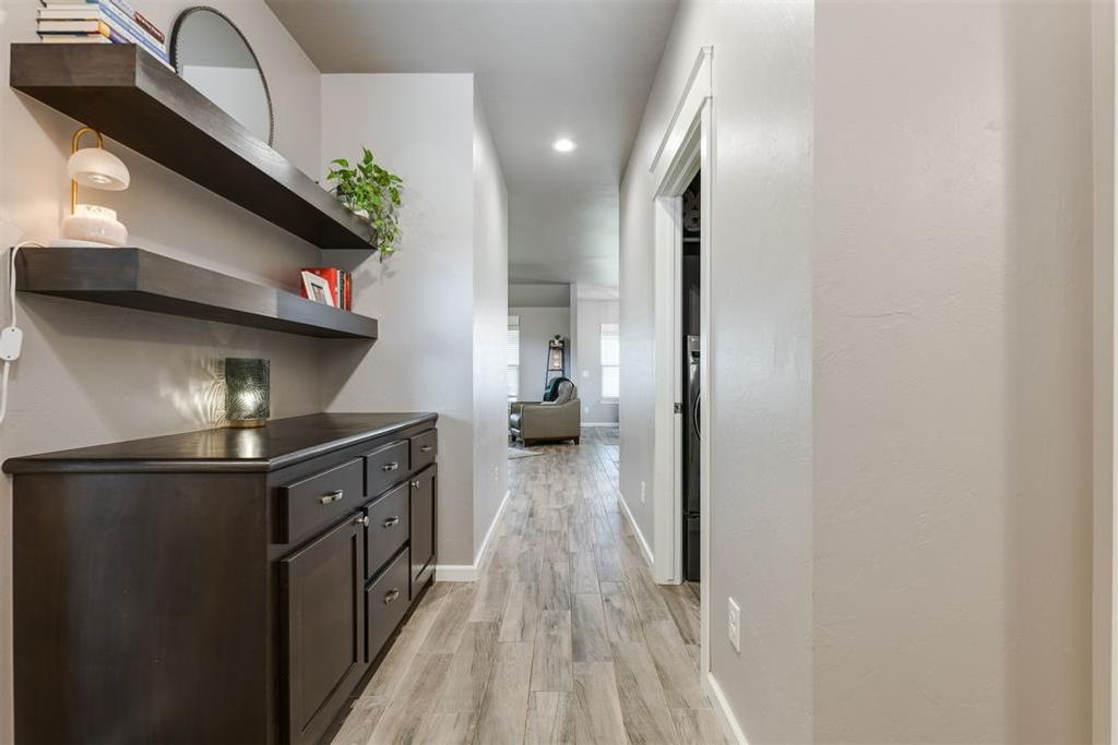 Image 18 of property listing at 3909 Brougham Way, Oklahoma City, OK 73179