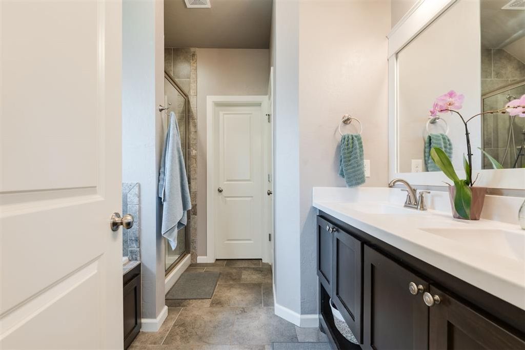 Image 25 of property listing at 3909 Brougham Way, Oklahoma City, OK 73179