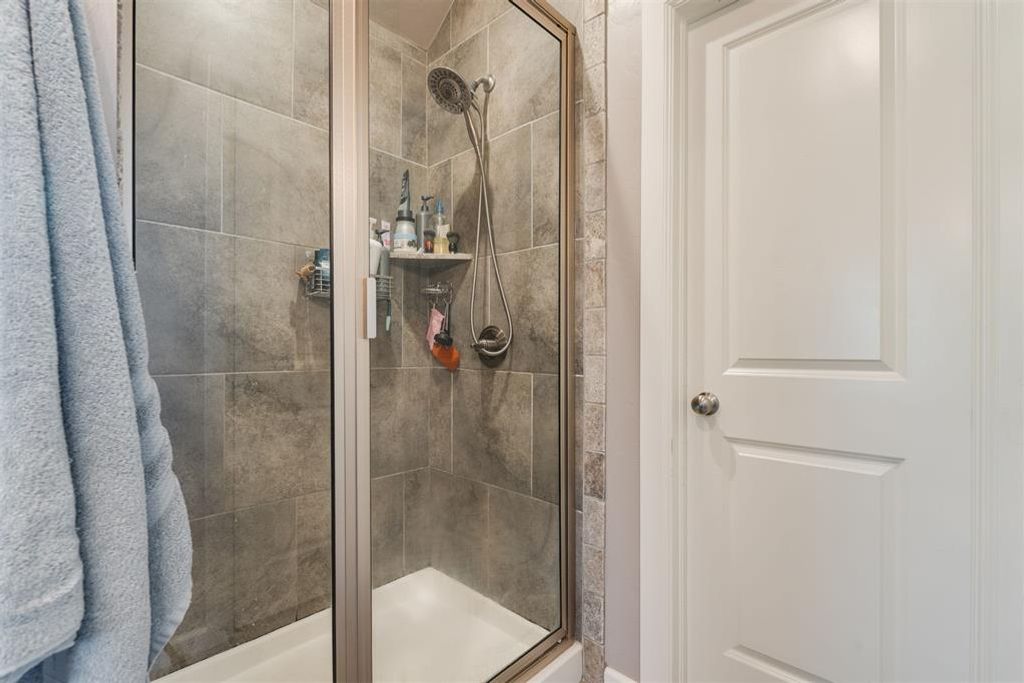 Image 29 of property listing at 3909 Brougham Way, Oklahoma City, OK 73179