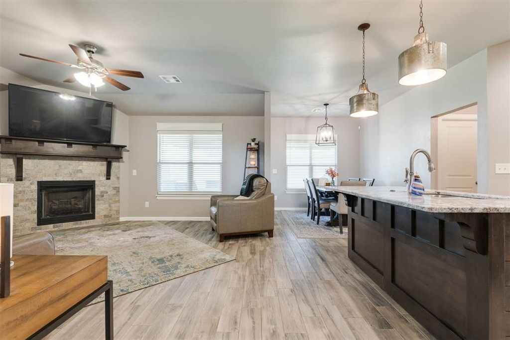Image 32 of property listing at 3909 Brougham Way, Oklahoma City, OK 73179