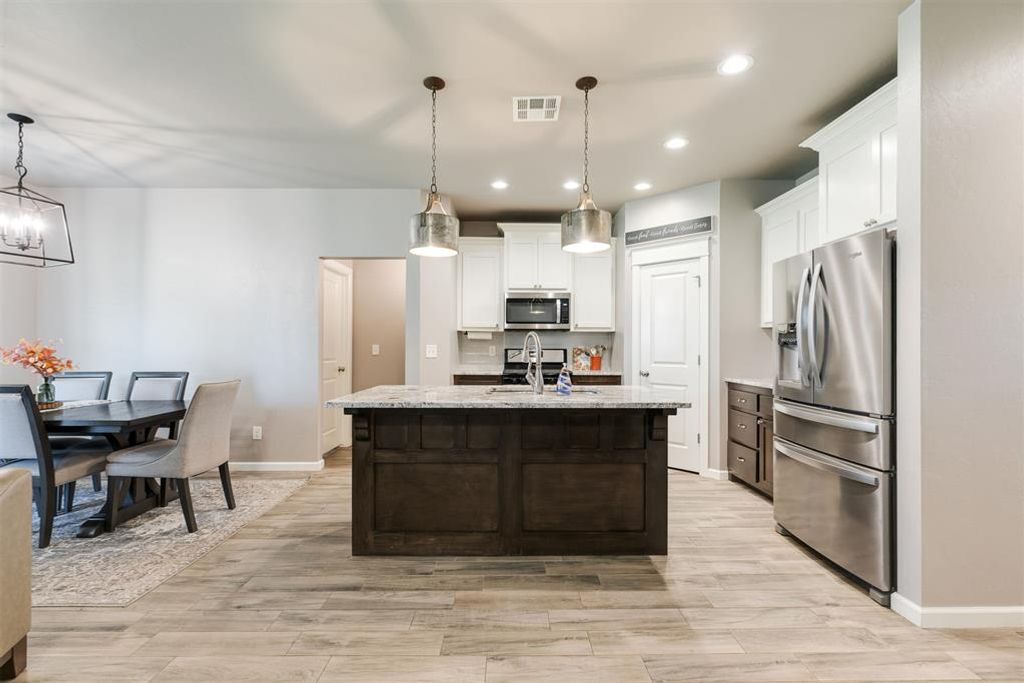 Image 34 of property listing at 3909 Brougham Way, Oklahoma City, OK 73179