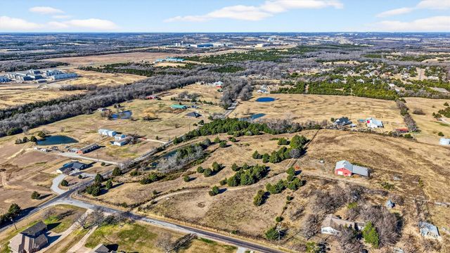 137 STARK LANE, Sherman, TX 75090