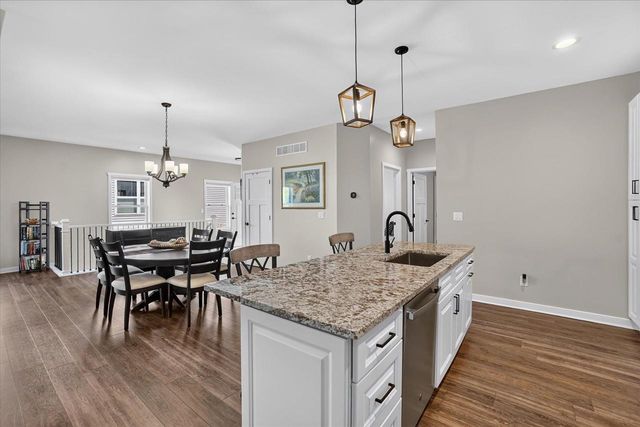 3835 Tanglewood Place, Janesville, WI 53546