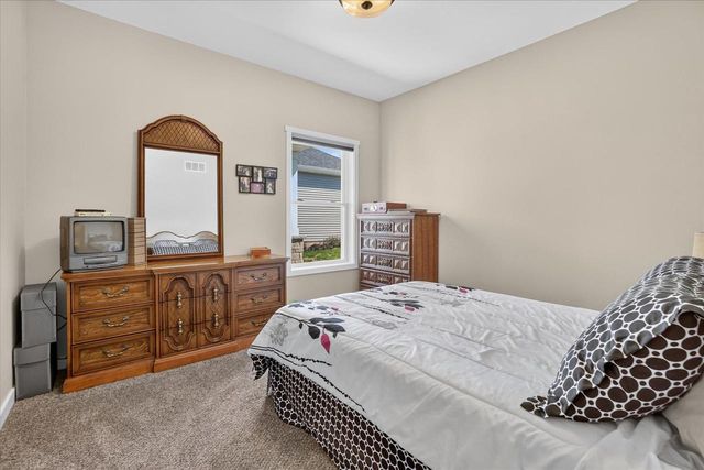 3835 Tanglewood Place, Janesville, WI 53546