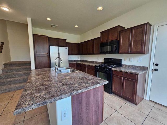 3542 S Posse Trail, Gilbert, AZ 85297