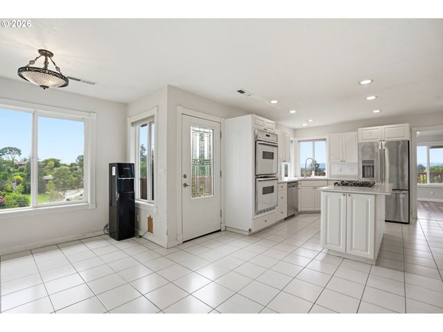 1703 Nw 79TH Cir, Vancouver, WA 98665