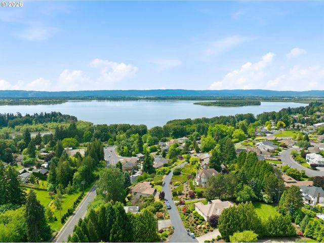 1703 Nw 79TH Cir, Vancouver, WA 98665