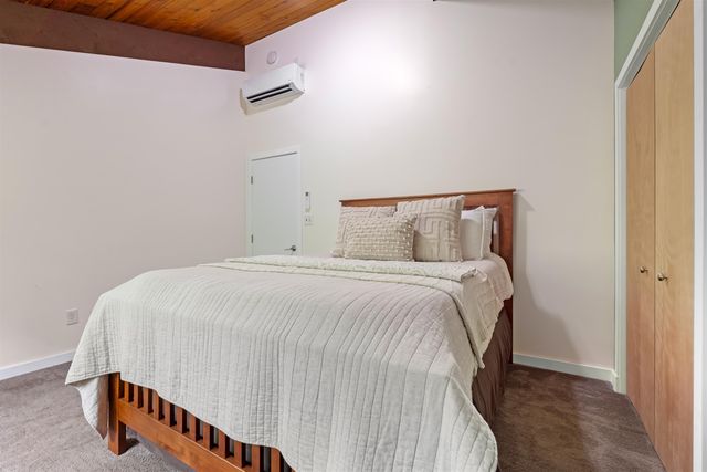38 Pinecrest Drive, Bedford, NH 03110