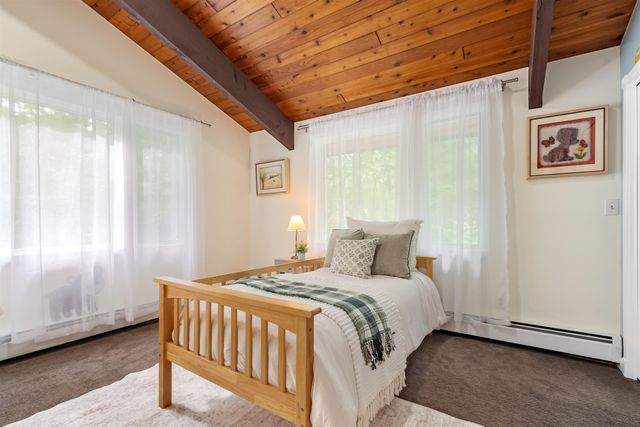 38 Pinecrest Drive, Bedford, NH 03110