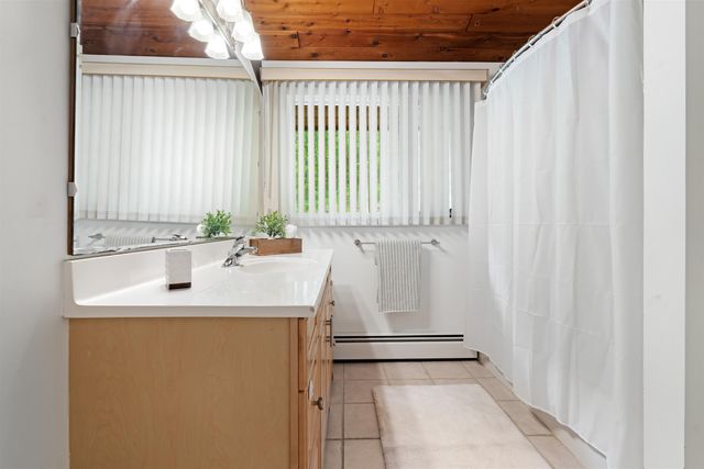 38 Pinecrest Drive, Bedford, NH 03110