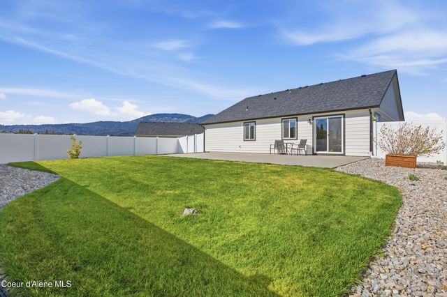 16161 N Hadley Loop, Rathdrum, ID 83858