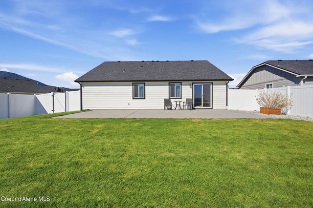 16161 N Hadley Loop, Rathdrum, ID 83858