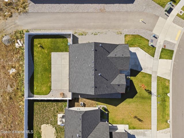 16161 N Hadley Loop, Rathdrum, ID 83858