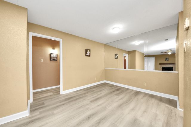 9700 Leawood Boulevard 1002, Houston, TX 77099