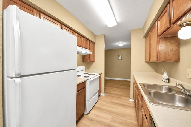 9700 Leawood Boulevard 1002, Houston, TX 77099