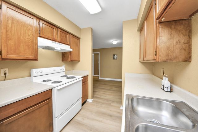 9700 Leawood Boulevard 1002, Houston, TX 77099