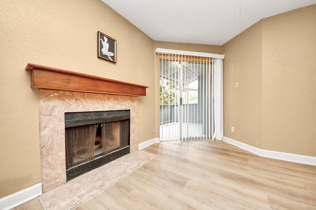 9700 Leawood Boulevard 1002, Houston, TX 77099