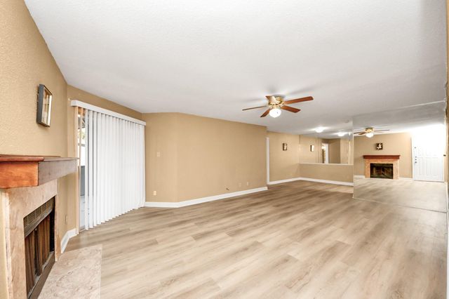 9700 Leawood Boulevard 1002, Houston, TX 77099