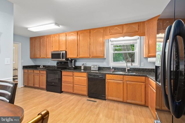 2123 MATTHEW LN, Fredericksburg, VA 22405