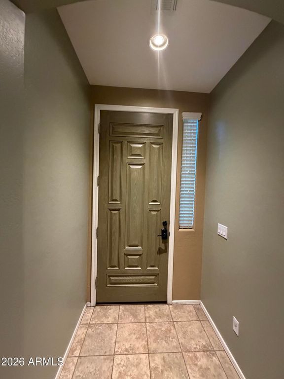 2237 W CAROLINA Drive, Phoenix, AZ 85023 — photo 3